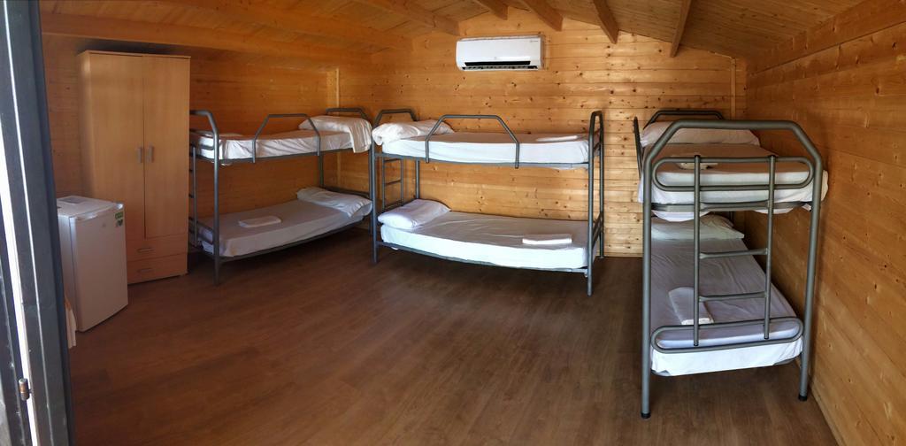 Camping Valdearenas Iznájar المظهر الخارجي الصورة
