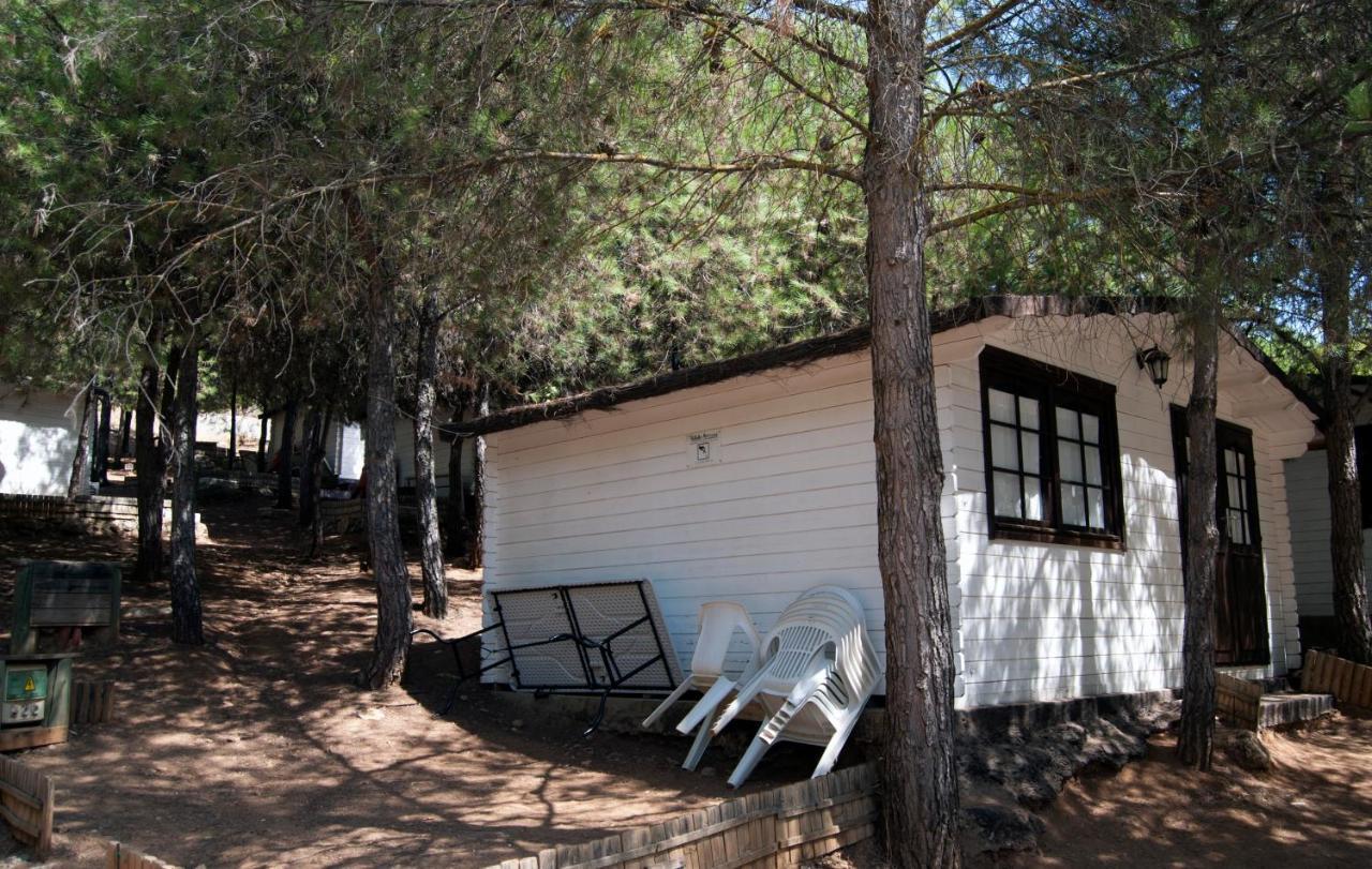 Camping Valdearenas Iznájar المظهر الخارجي الصورة